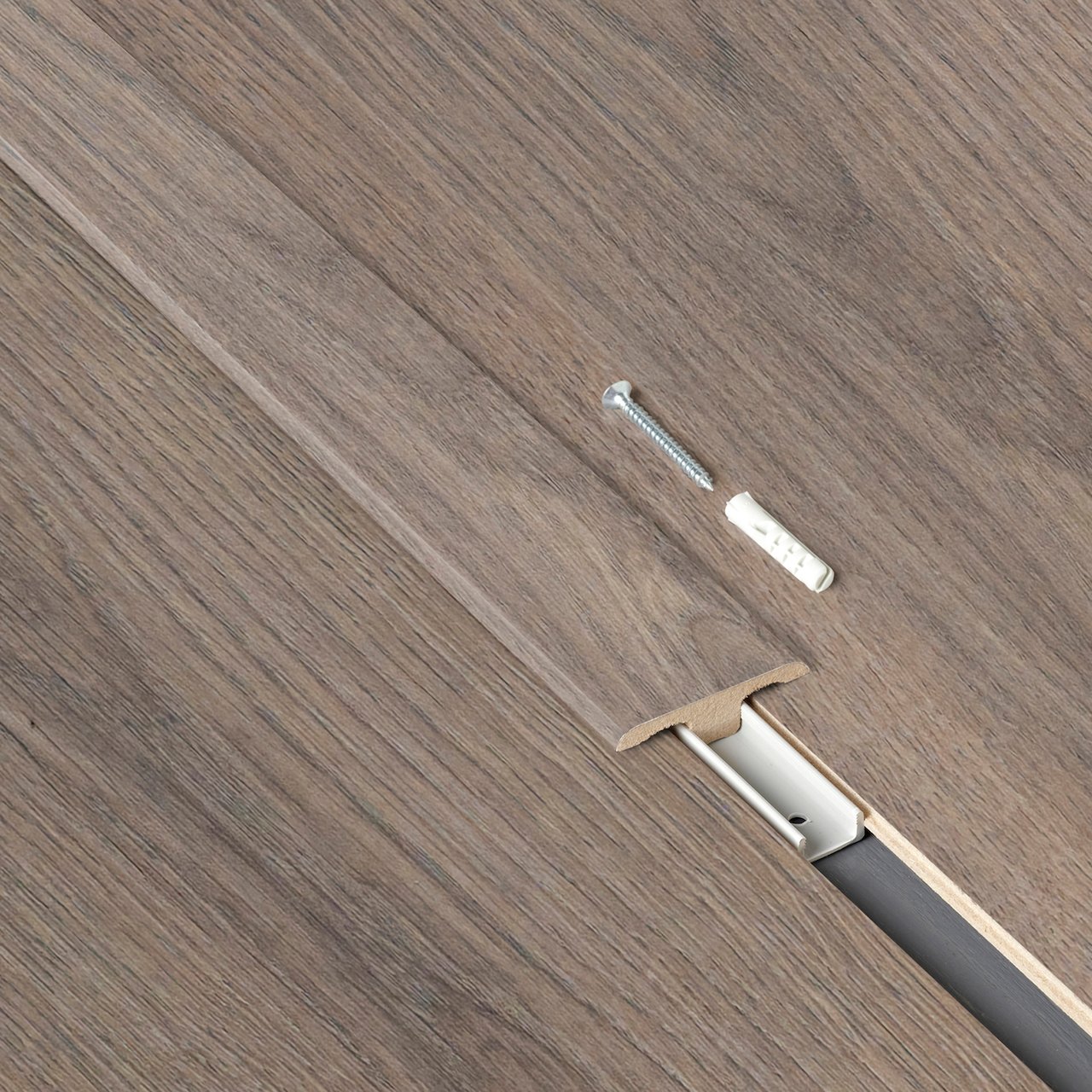 BERRYALLOC T-LIST 2,4M BUTTERSCOTCH OAK BERRYALLOC T-LIST 2,4M BUTTERSCOTCH OAK