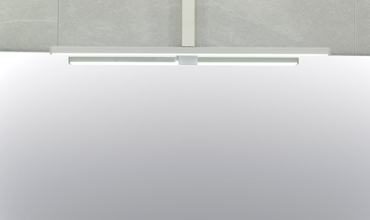 TREND HELENE LED BADEROMSLAMPE 50 CM DIMTOWARM HVIT TREND HELENE LED BADEROMSLAMPE 50 CM DIMTOWARM HVIT