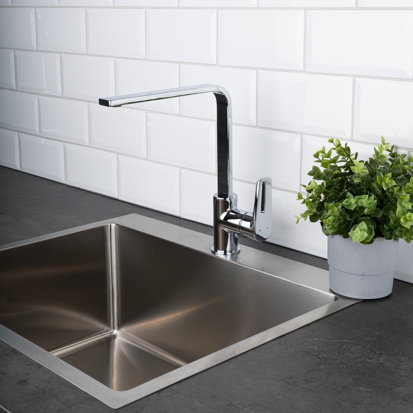 CELESTE STOKE KJØKKENARMATUR, KROM CELESTE STOKE KJØKKENARMATUR, KROM