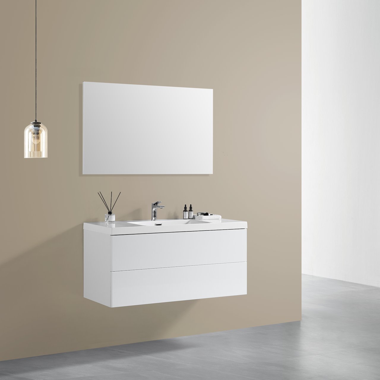 LIND DELIGHT 120 BADEROMSMØBEL HVIT U/ SPEIL LIND DELIGHT 120 BADEROMSMØBEL HVIT U/ SPEIL