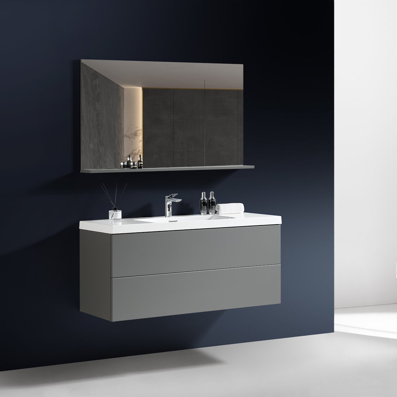 LIND DELIGHT 120 BADEROMSMØBEL GRÅ U/ SPEIL LIND DELIGHT 120 BADEROMSMØBEL GRÅ U/ SPEIL