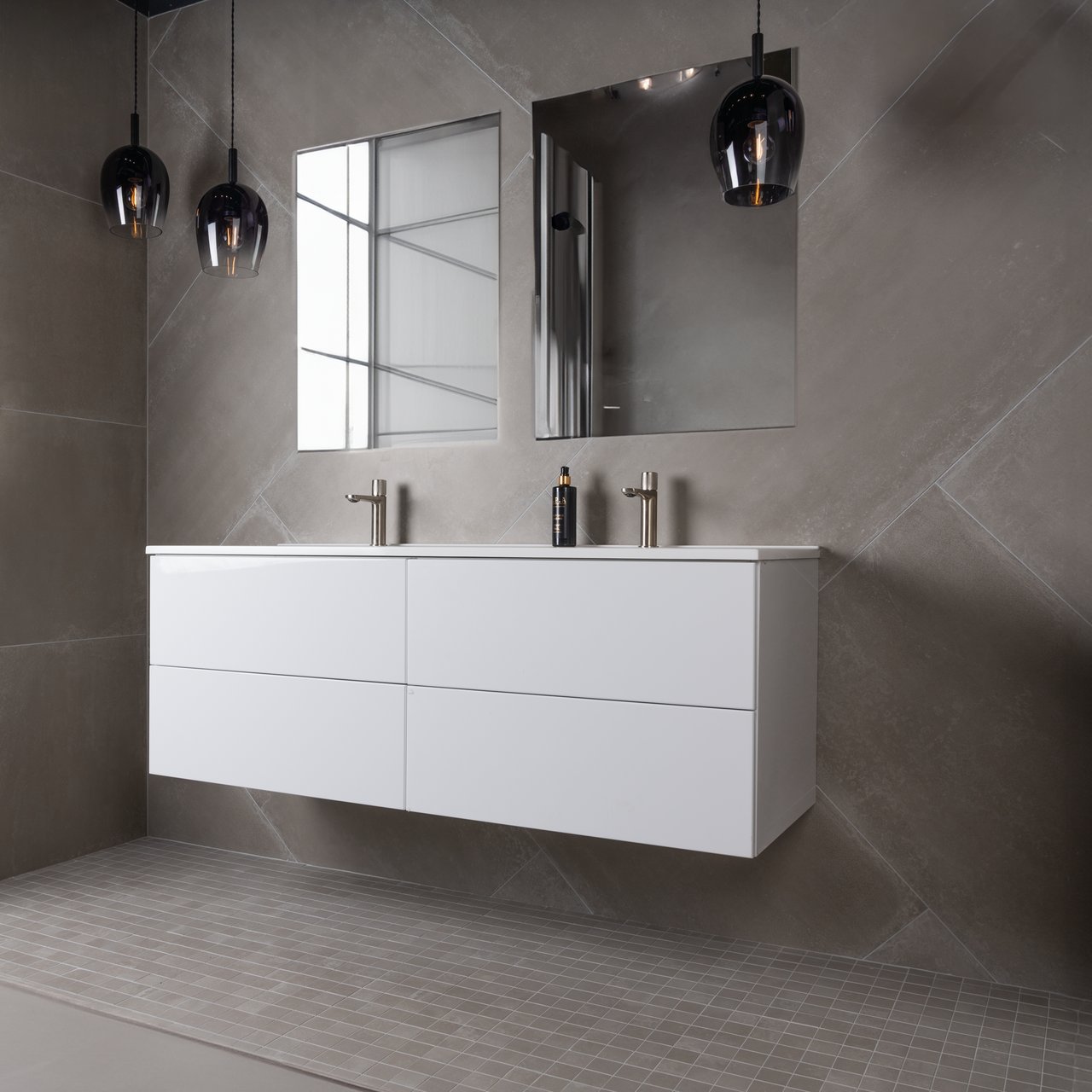 INDUSTRIAL SILVER 60X120 9MM INDUSTRIAL SILVER 60X120 9MM