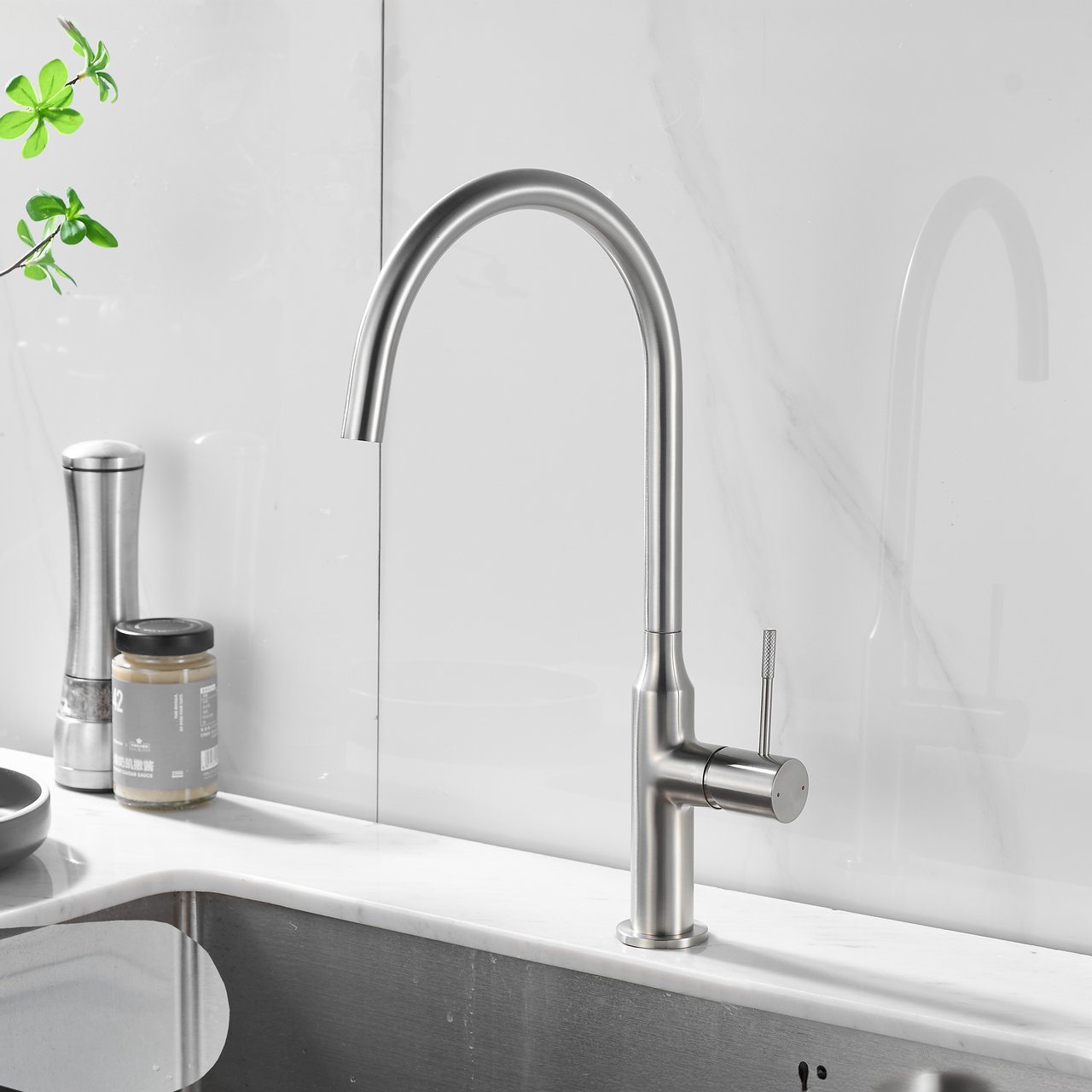 CELESTE ELY KJØKKENARMATUR BØRSTET STÅL CELESTE ELY KJØKKENARMATUR BØRSTET STÅL