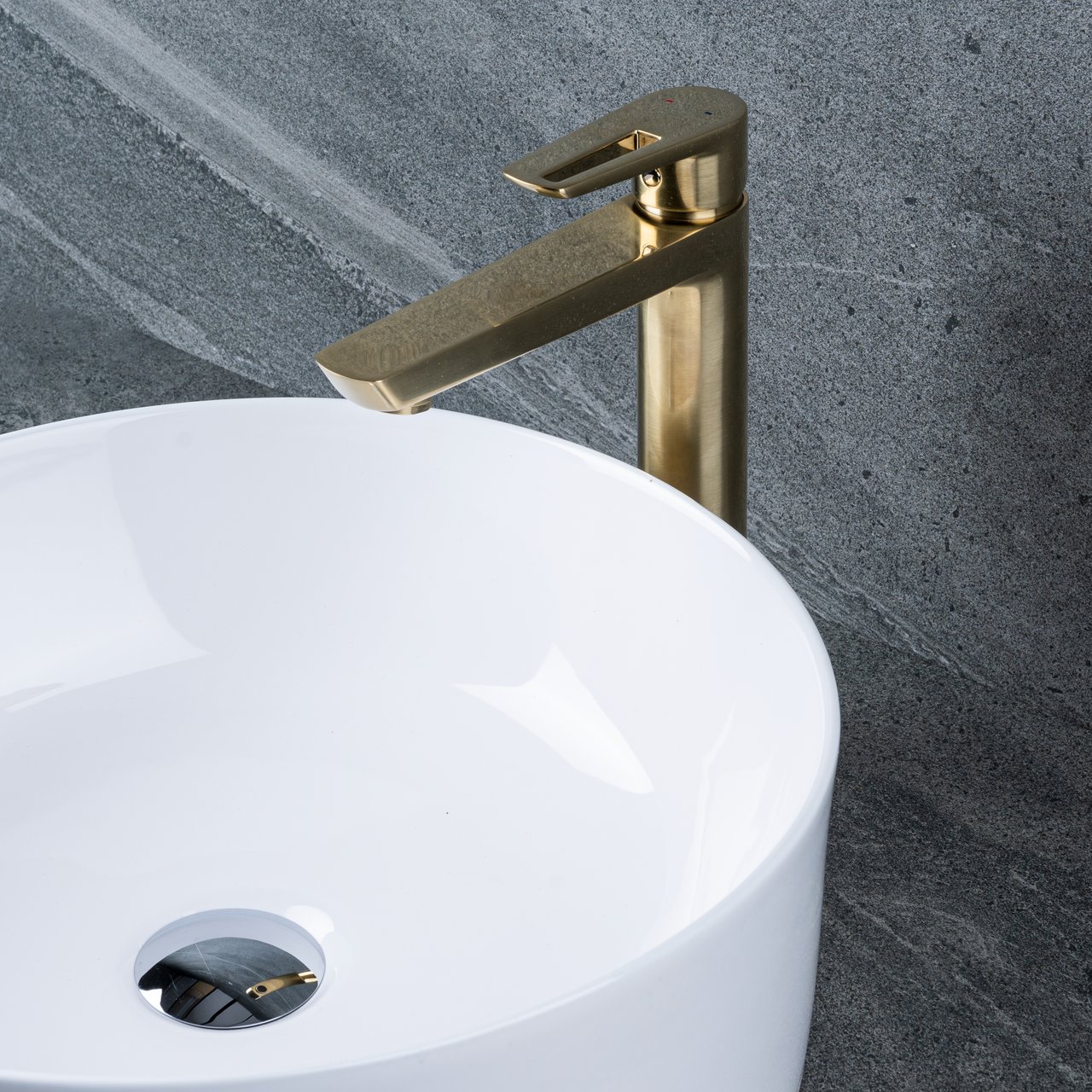 CELESTE MARLOW SERVANTBATTERI HØY, MESSING