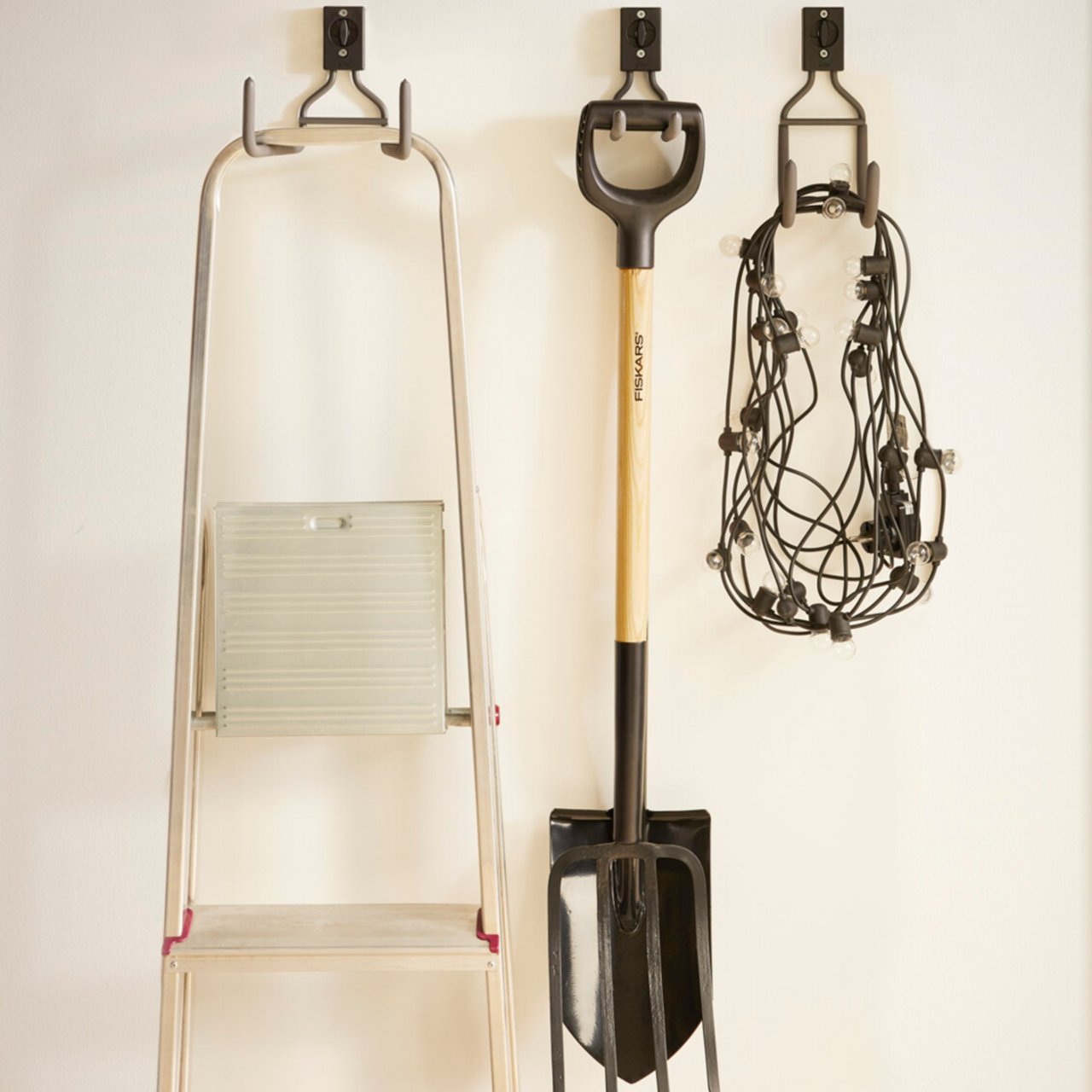 ELFA GARAGE+ SETT MED VERKTØYKROKER