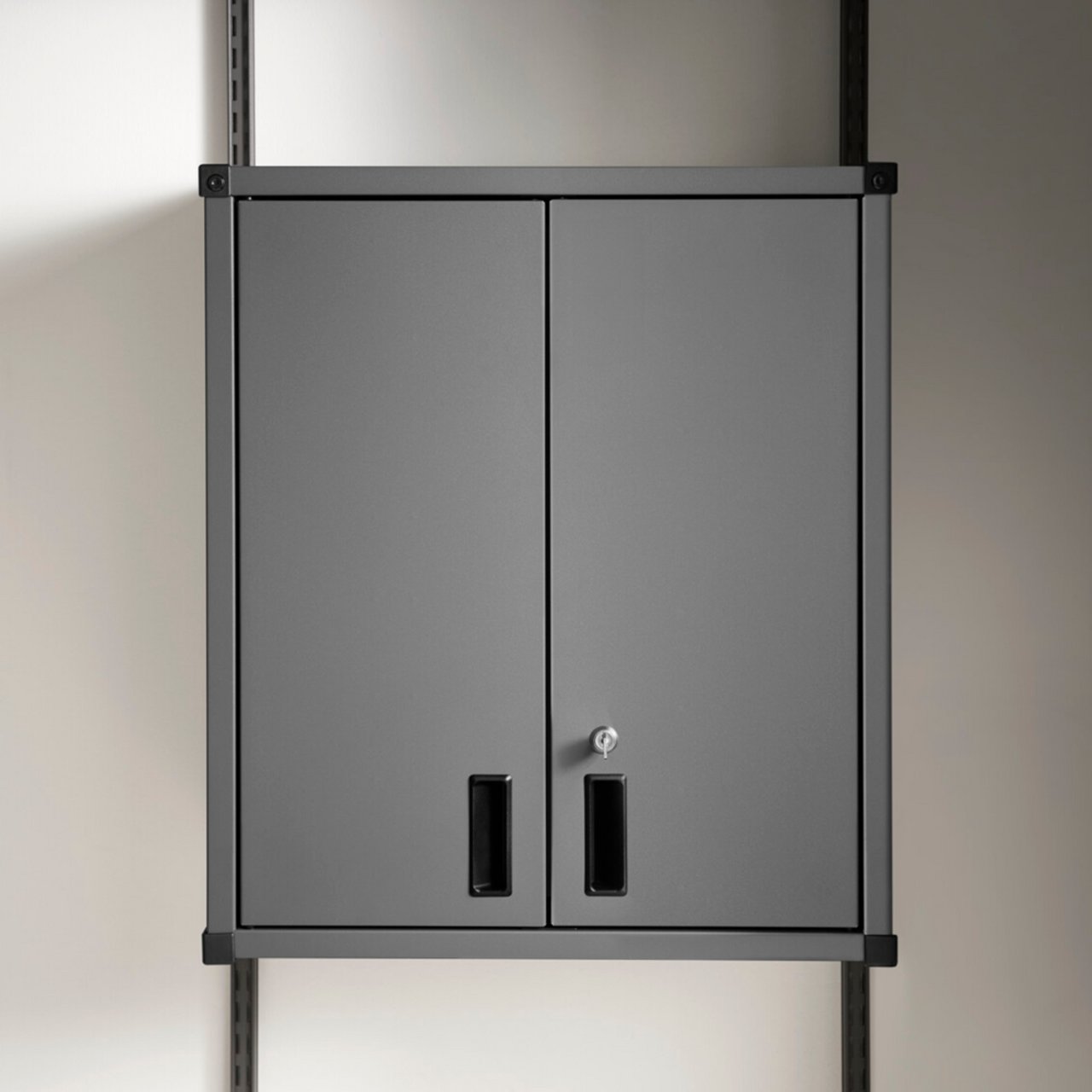 ELFA GARAGE+ KOMPLETT SETT MED OVERSKAP