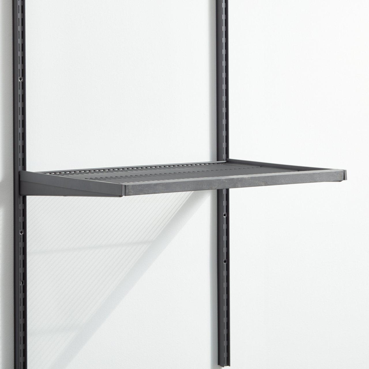 ELFA GARAGE+ TRÅDHYLLE 45X30 MATT GRÅ