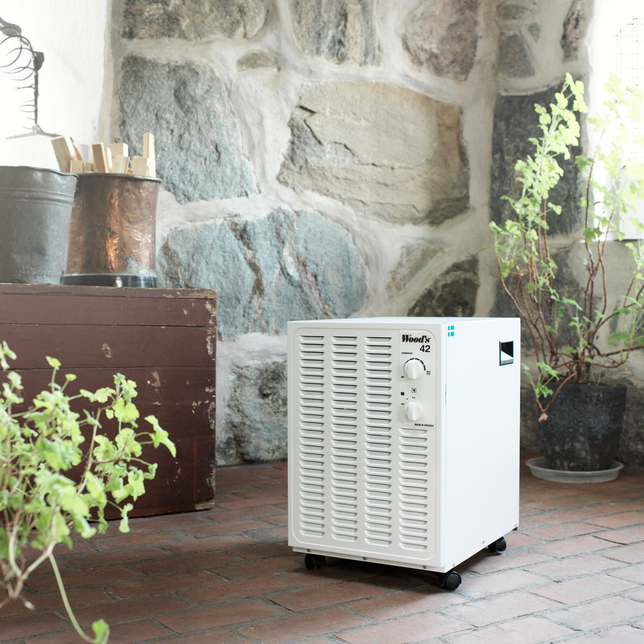 WOOD'S AVFUKTER FOR STØRRE KJELLERE SW42FW WOOD'S AVFUKTER FOR STØRRE KJELLERE SW42FW