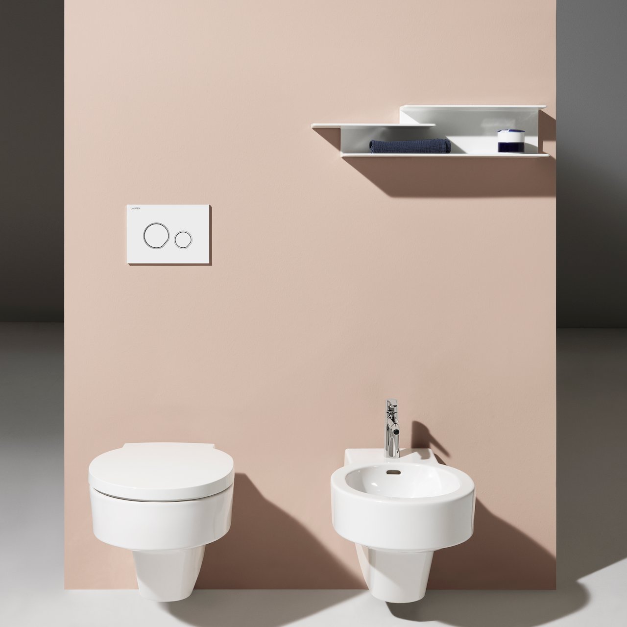 LAUFEN LIS TRYKKPLATE AW105 HVIT/KROM LAUFEN LIS TRYKKPLATE AW105 HVIT/KROM