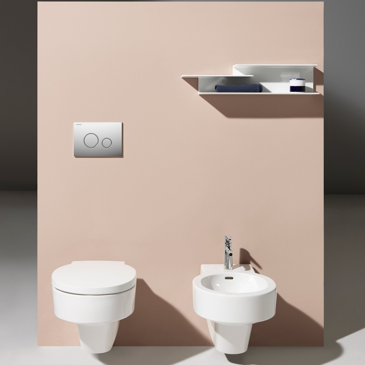 LAUFEN LIS TRYKKPLATE AW105 KROM