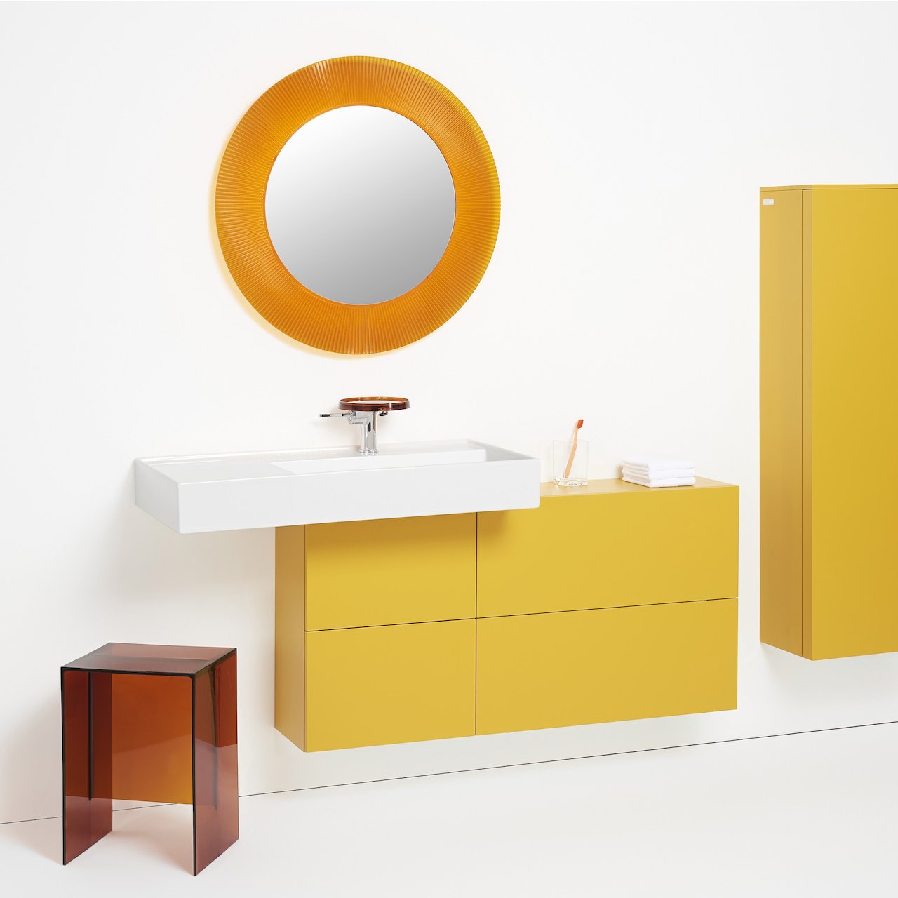 LAUFEN KARTELL SERVANT HYLLE TIL VENSTRE M/3 ARMATURHULL HVIT LAUFEN KARTELL SERVANT HYLLE TIL VENSTRE M/3 ARMATURHULL HVIT