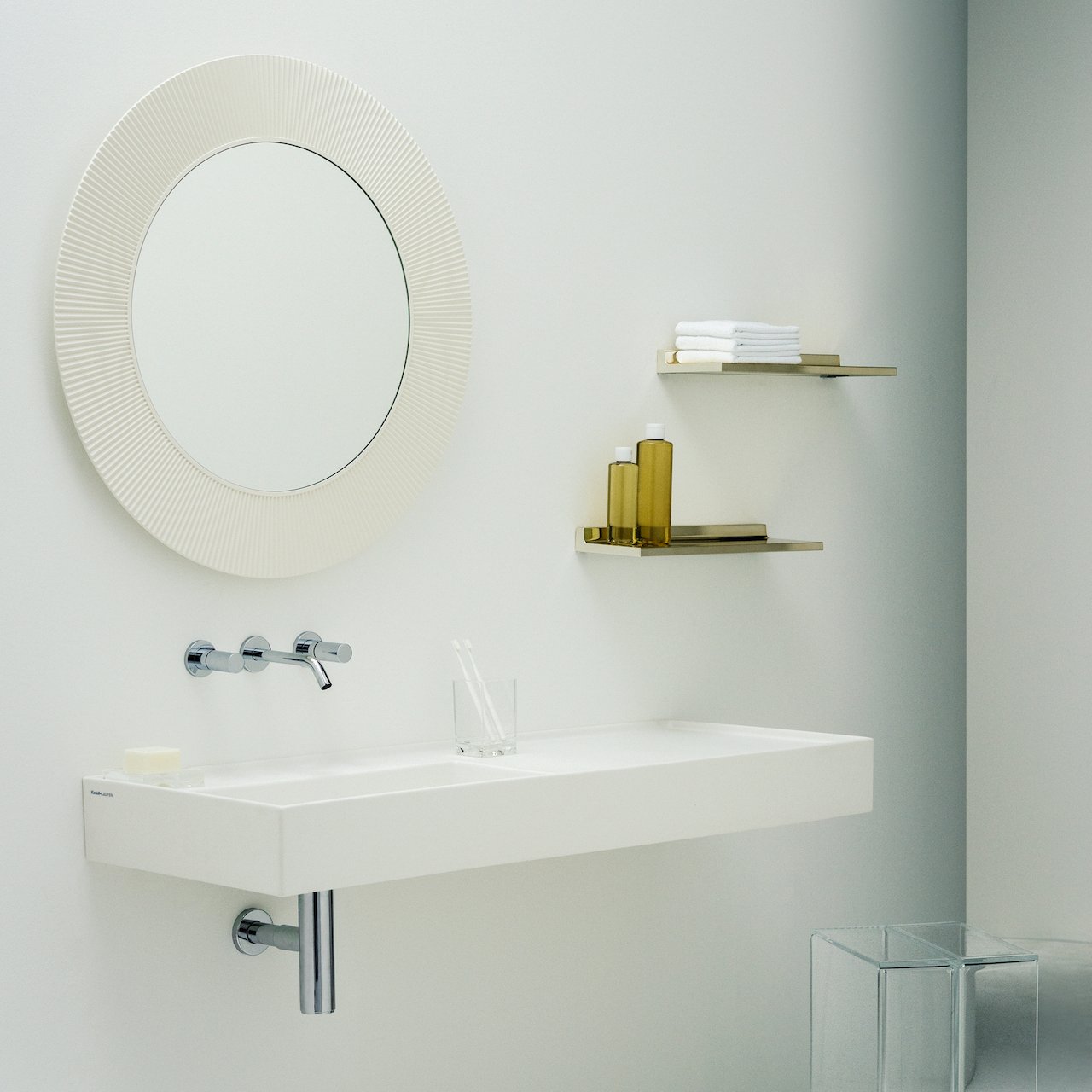 LAUFEN KARTELL HYLLE TIL BADEKAR GJENNOMSIKTIG LAUFEN KARTELL HYLLE TIL BADEKAR GJENNOMSIKTIG