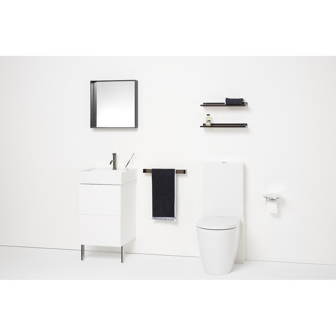 LAUFEN KARTELL HÅNDKLESTATIV 45 CM BRUN LAUFEN KARTELL HÅNDKLESTATIV 45 CM BRUN