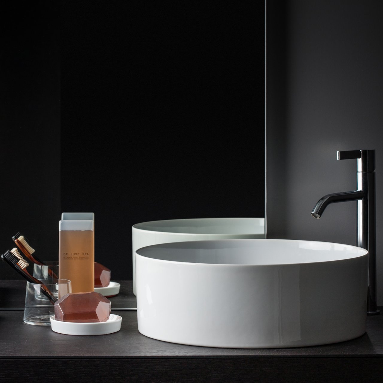 LAUFEN LIVING SQUARE SAPHIRKERAMIK BOLLESERVANT Ø38 CM, HVIT LAUFEN LIVING SQUARE SAPHIRKERAMIK BOLLESERVANT Ø38 CM, HVIT