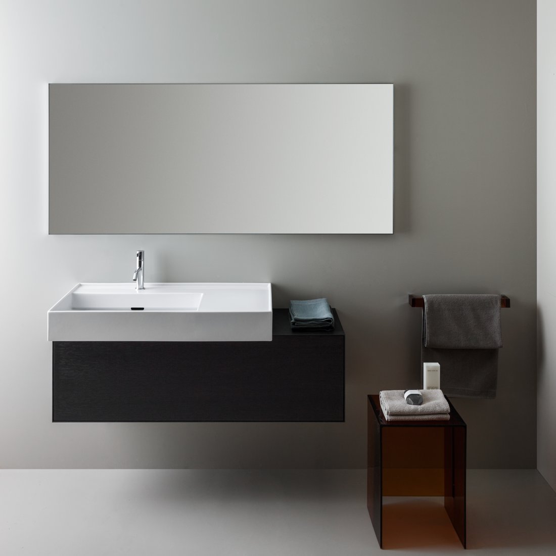 LAUFEN KARTELL SAPHIRKERAMIK SERVANT 90 CM U/OVERLØP LAUFEN KARTELL SAPHIRKERAMIK SERVANT 90 CM U/OVERLØP