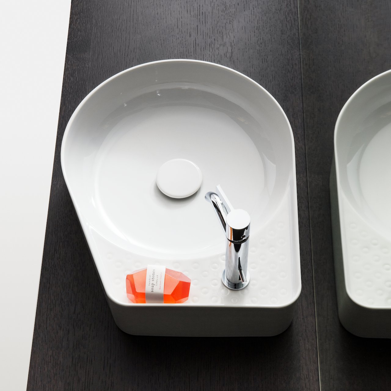 LAUFEN VAL SAPHIRKERAMIK SERVANT 50 CM, HVIT