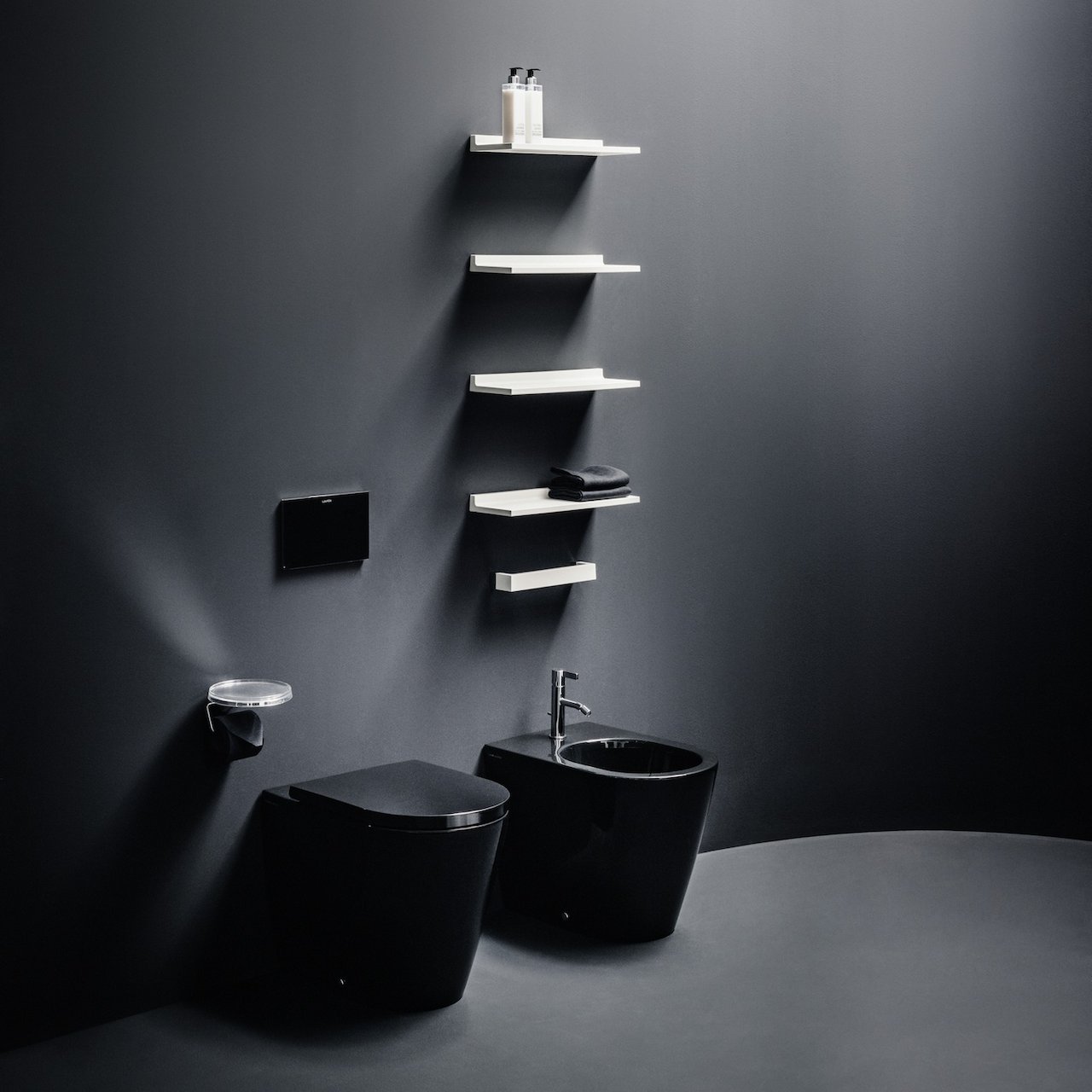 LAUFEN KARTELL HYLLE VEGGMONTERT SØLV LAUFEN KARTELL HYLLE VEGGMONTERT SØLV