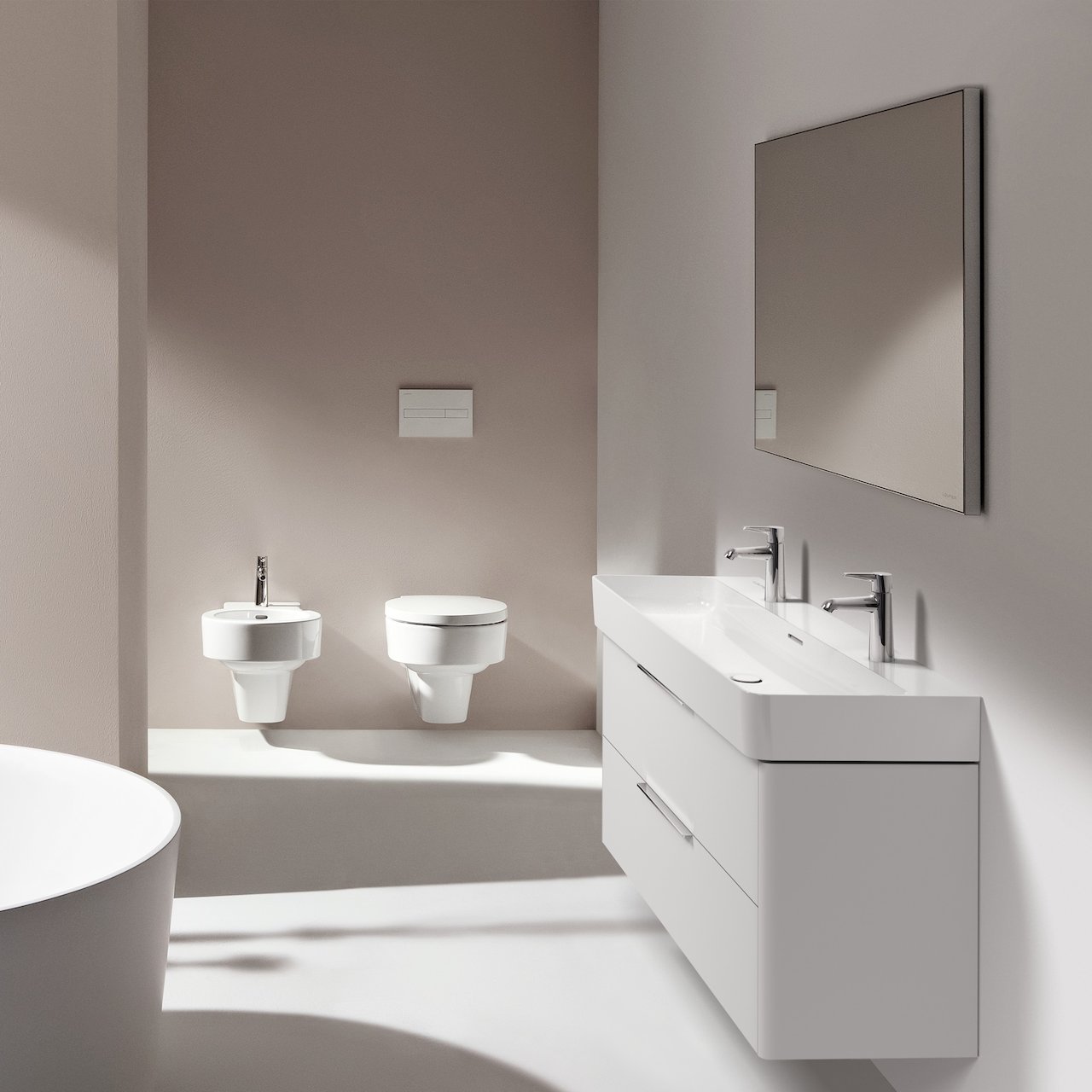 LAUFEN VAL SERVANT 120X42 CM U/ARMATURHULL LCC HVIT LAUFEN VAL SERVANT 120X42 CM U/ARMATURHULL LCC HVIT