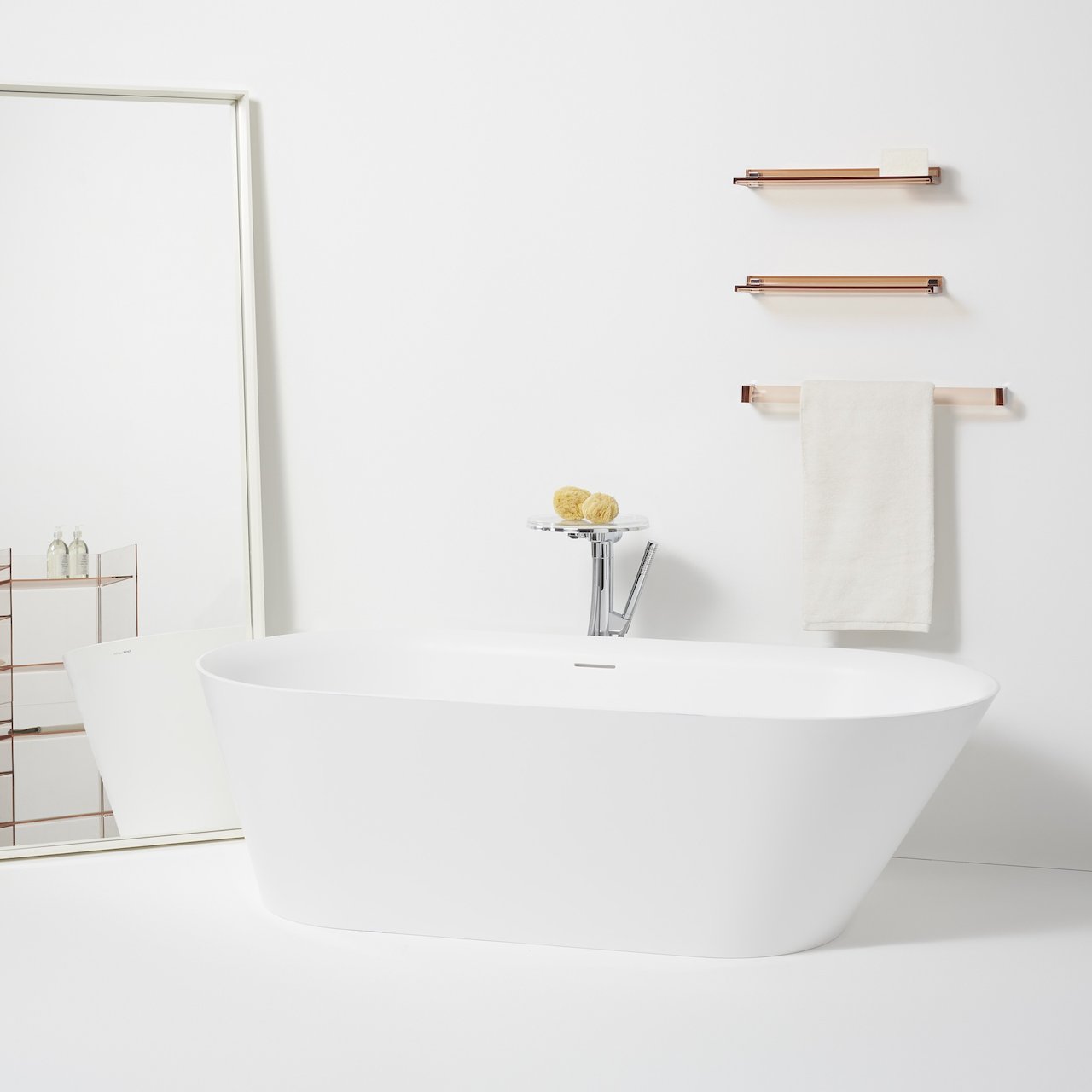 LAUFEN KARTELL HÅNDKLESTATIV 45 CM PULVERROSA LAUFEN KARTELL HÅNDKLESTATIV 45 CM PULVERROSA