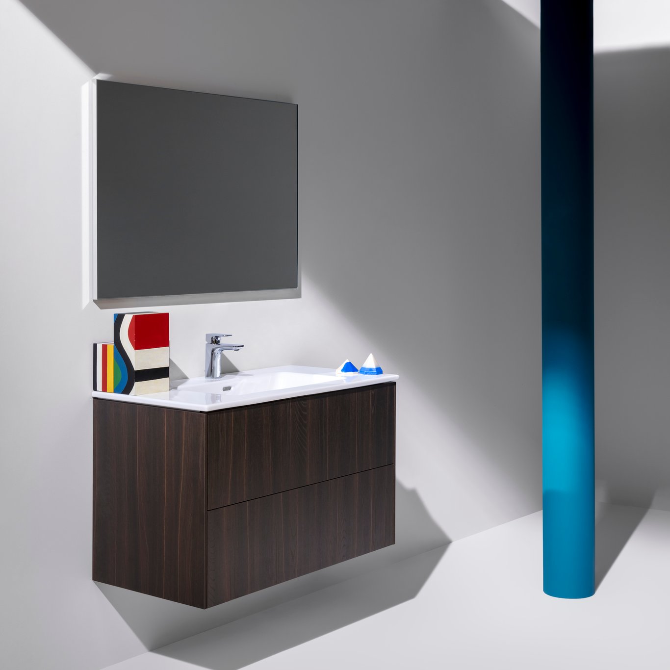 LAUFEN BASE BADEROMSMØBEL 120 ARMATURHULL MØRK ALM