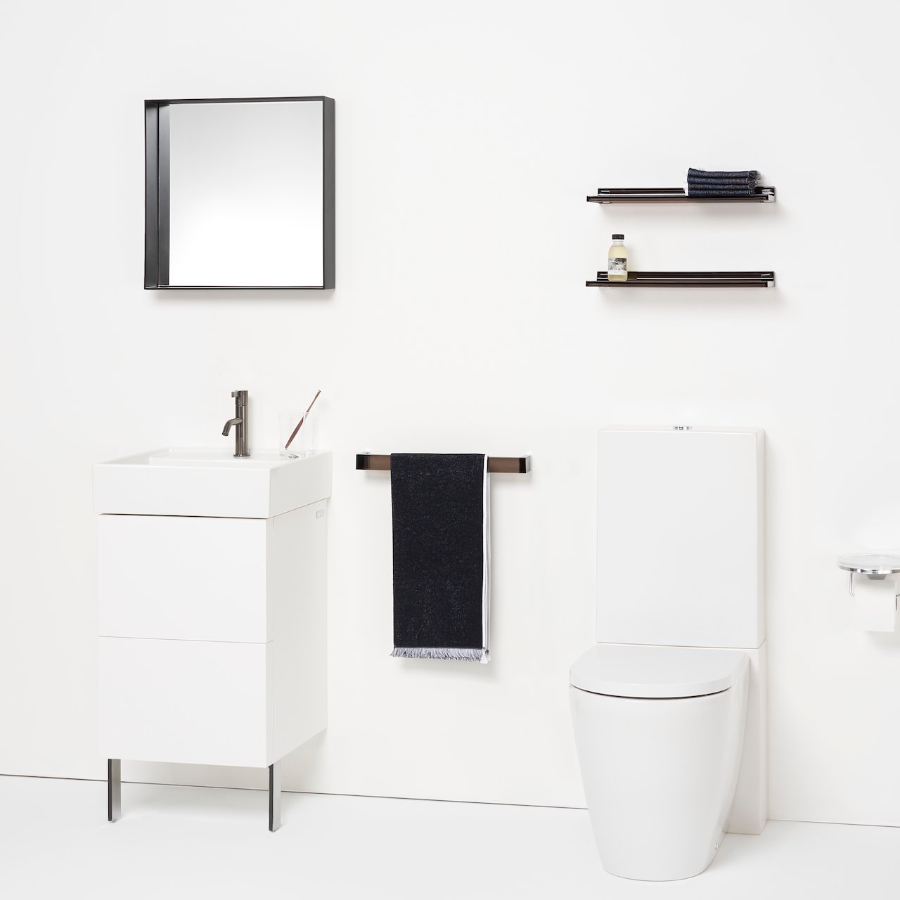 LAUFEN KARTELL SERVANTSKAP 45 CM HVIT MATT LAUFEN KARTELL SERVANTSKAP 45 CM HVIT MATT