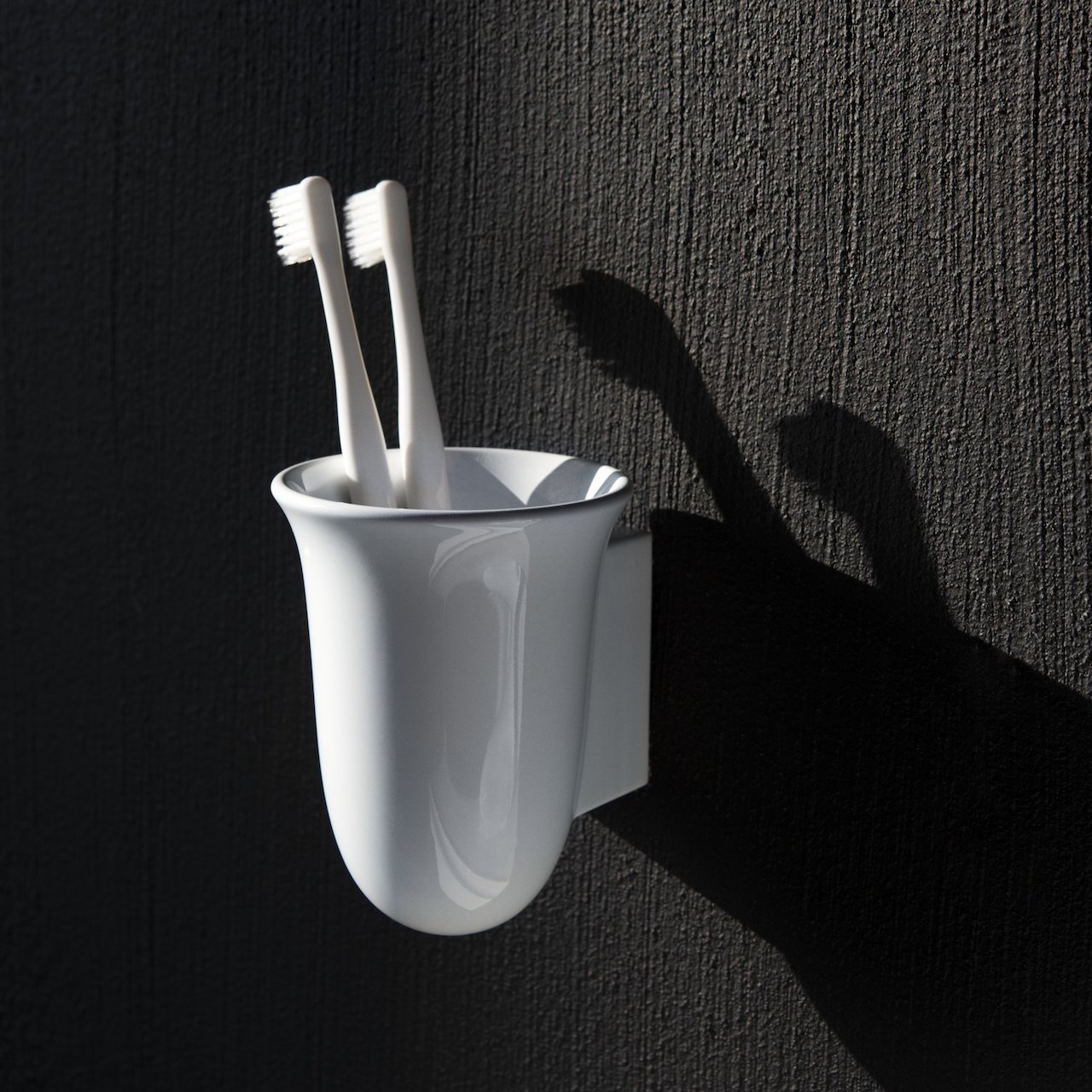 LAUFEN NEW CLASSIC TANNBØRSTEHOLDER I SAPHIRKERAMIK MATT HVIT