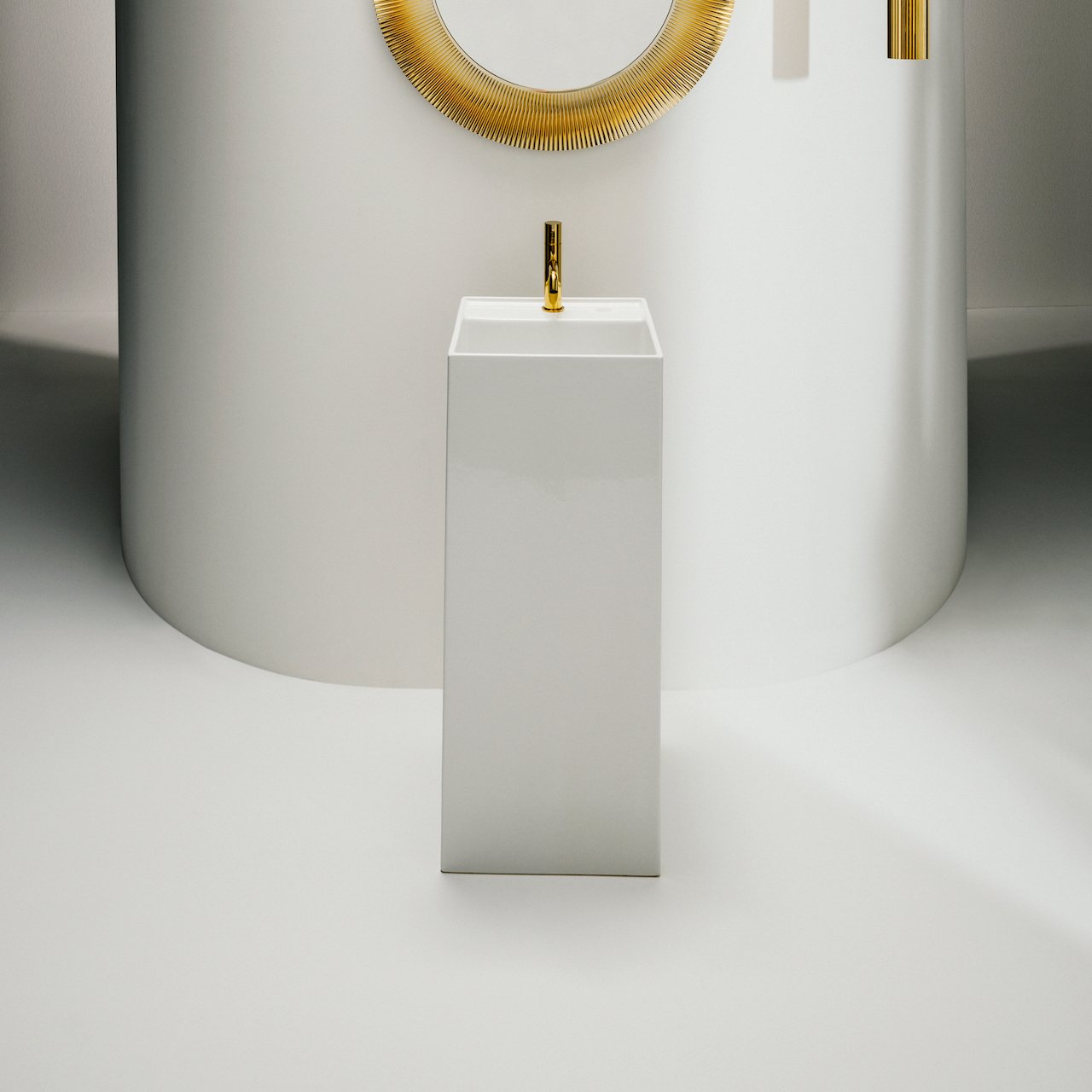 LAUFEN KARTELL FRITTSTÅENDE SERVANT 37,5X43,5 CM M/SKJULT AVLØP HVIT MATT LAUFEN KARTELL FRITTSTÅENDE SERVANT 37,5X43,5 CM M/SKJULT AVLØP HVIT MATT