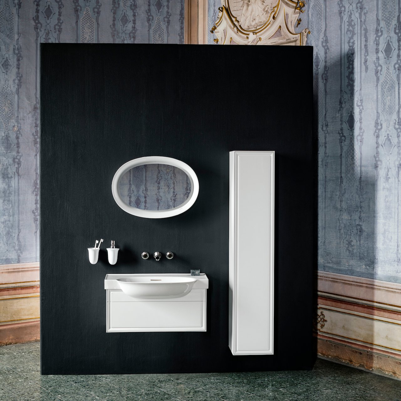 LAUFEN NEW CLASSIC SERVANTSKAP 120 CM 1 SKUFF HVIT HØYGLANS LAUFEN NEW CLASSIC SERVANTSKAP 120 CM 1 SKUFF HVIT HØYGLANS