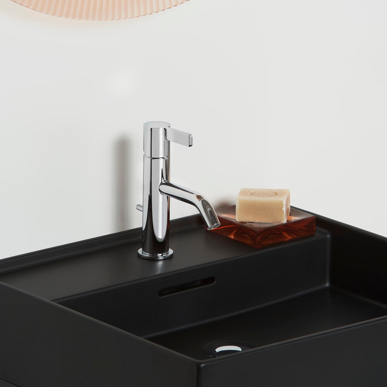 LAUFEN KARTELL SERVANT 46X46 CM LCC U/OVERLØP MATT SORT LAUFEN KARTELL SERVANT 46X46 CM LCC U/OVERLØP MATT SORT