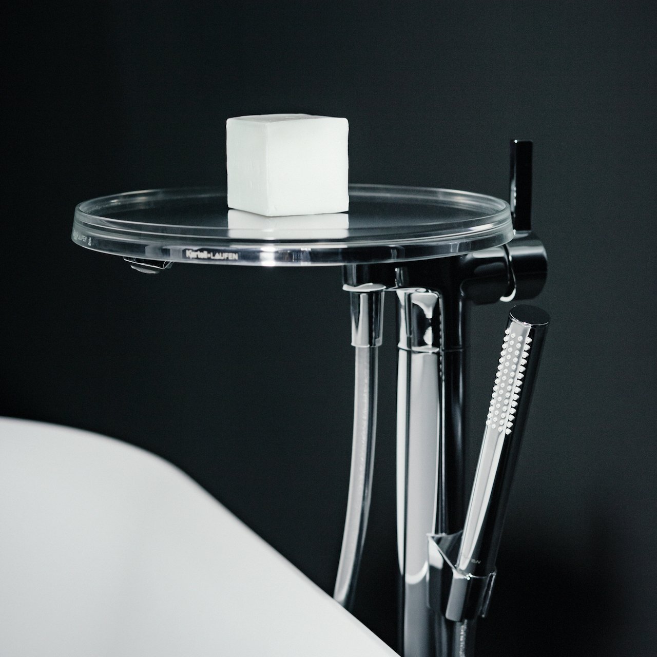 LAUFEN KARTELL VEGGHYLLE INKL. SKÅL LAUFEN KARTELL VEGGHYLLE INKL. SKÅL