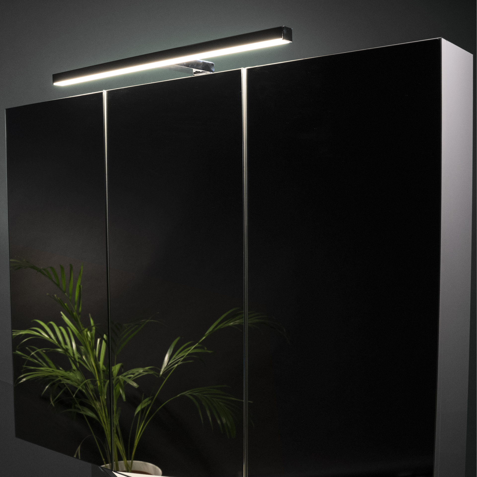 Trend hedda led baderomslampe 55 cm, krom | Megaflis.no