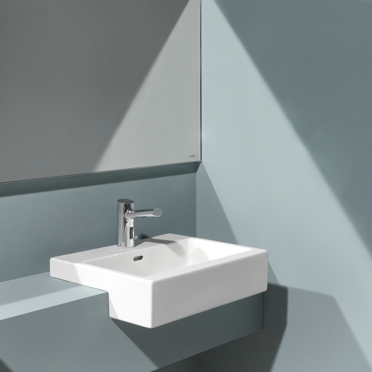 LAUFEN LIVING CITY SERVANT 60X46 CM U/ARMATURHULL HVIT