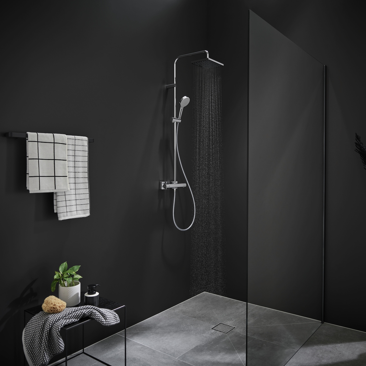 HANSGROHE VERNIS SHAPE DUSJSETT INKL TERMOSTAT KROM