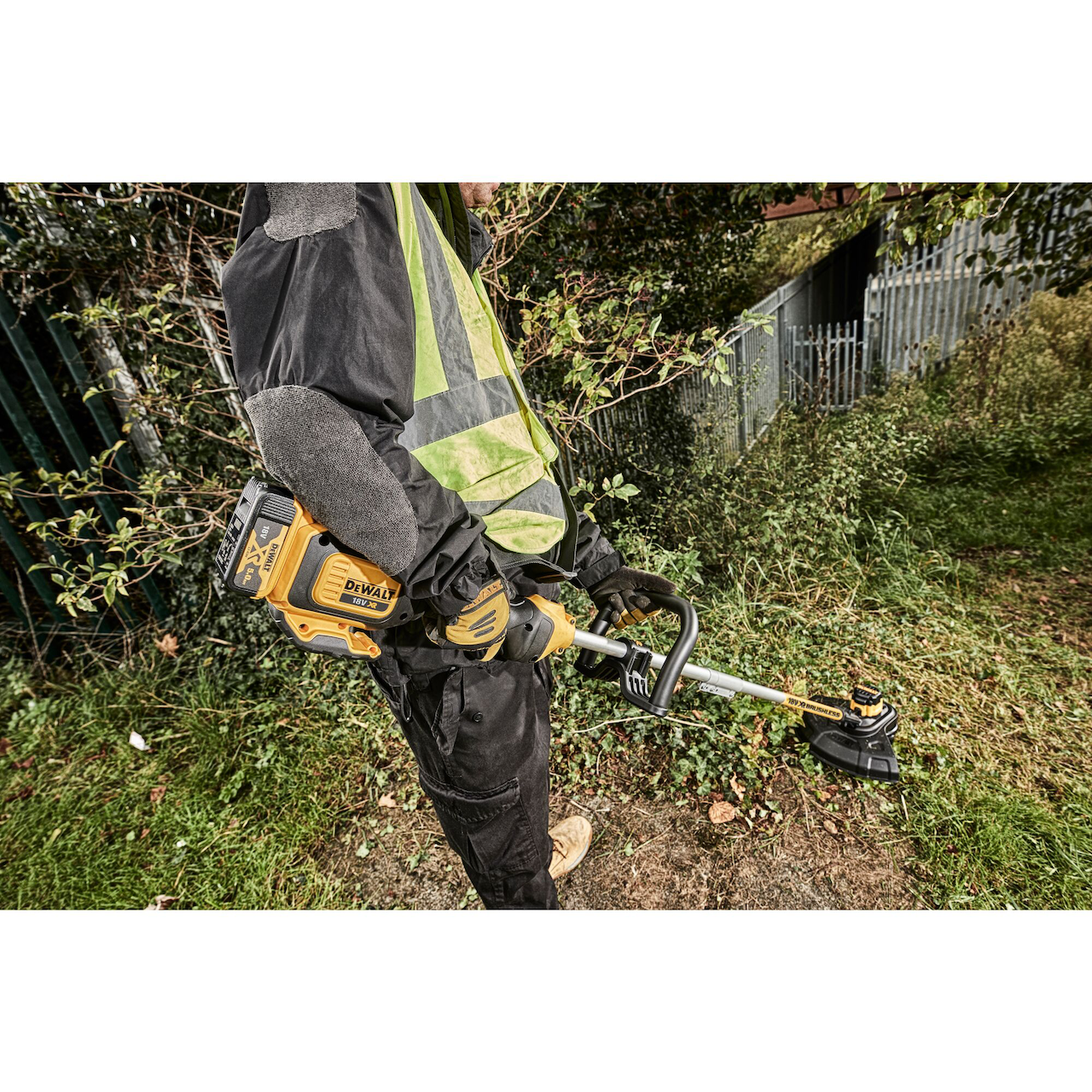 DEWALT GRESSTRIMMER 18V 33CM U/BATTERI