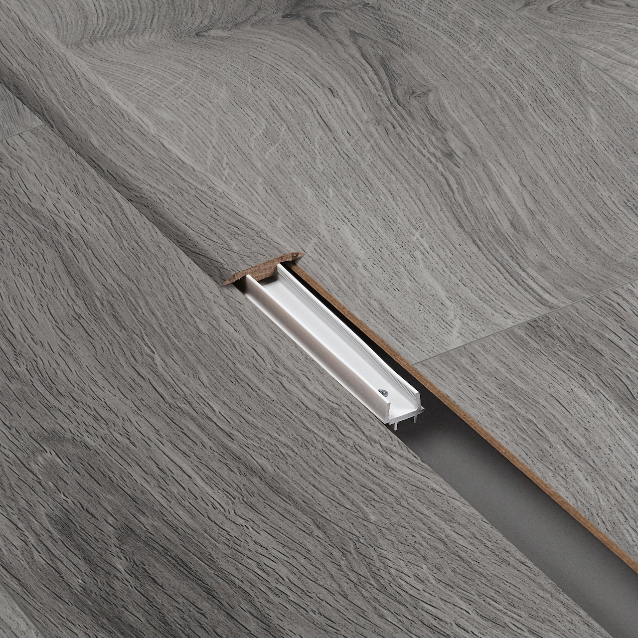BERRYALLOC T-LIST GYANT LIGHT GREY 2,4M