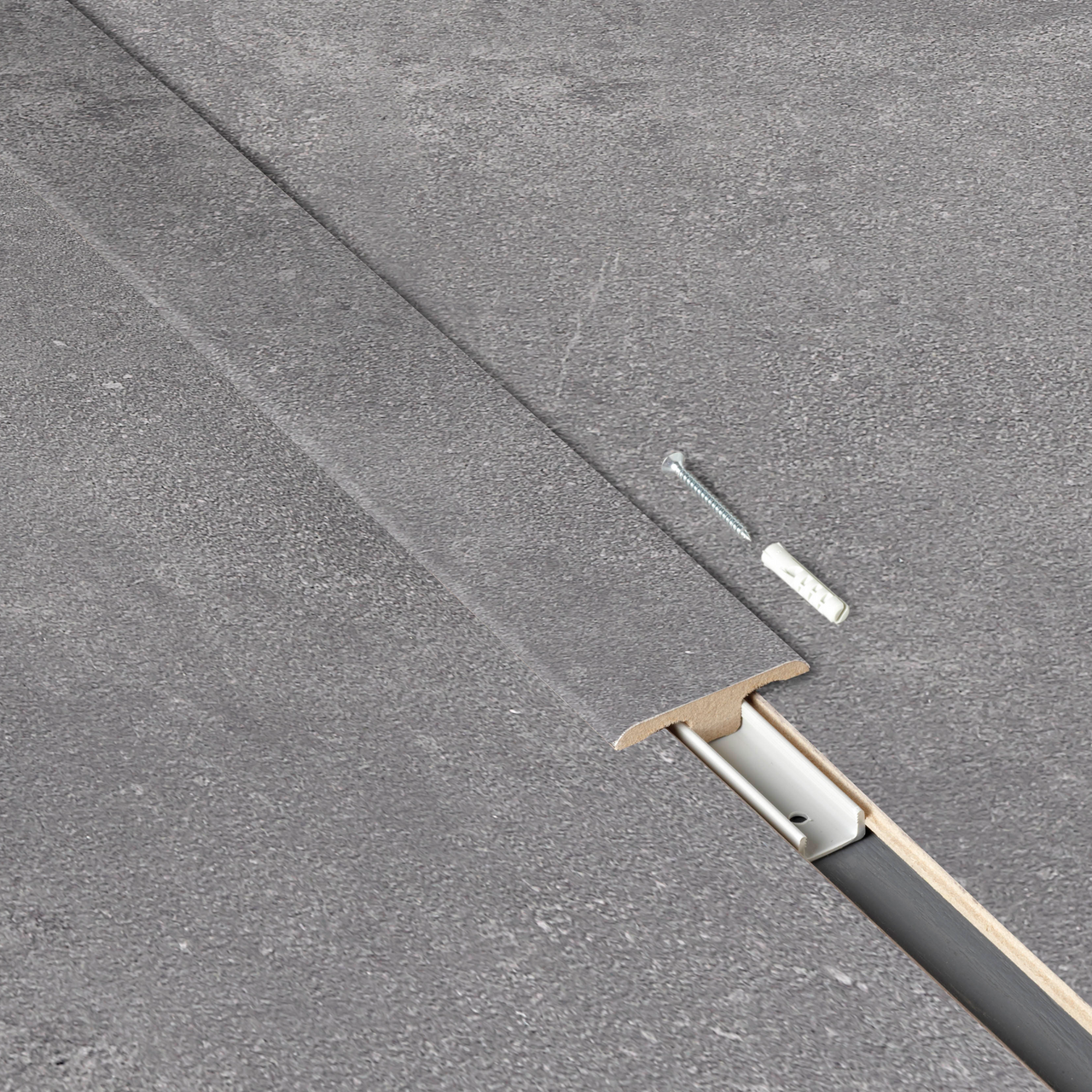 BERRYALLOC T-LIST 0,9 M VULCANO DARK GREY