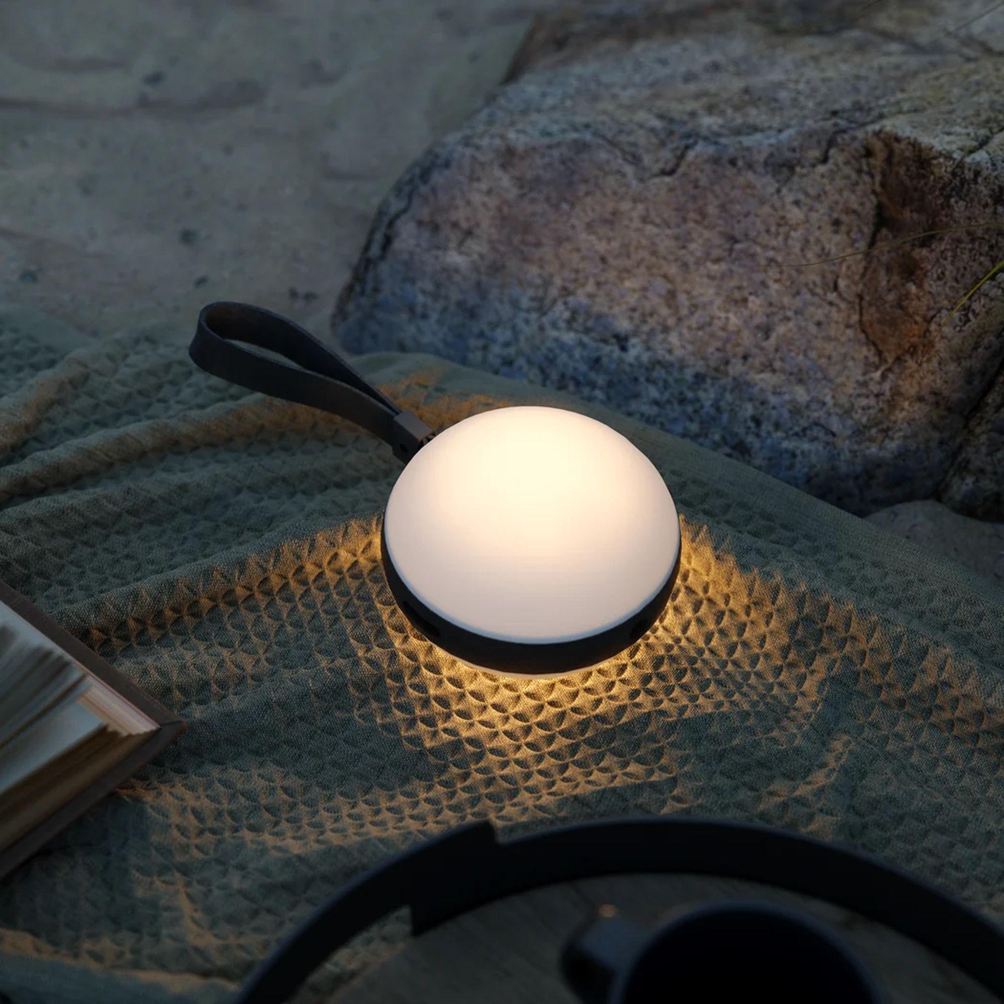 LED-utelampe Bring to go Ø 12 cm hvit/svart