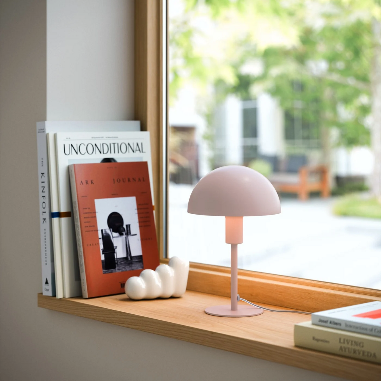 Bordlampe Ellen Mini i metall, støvrosa