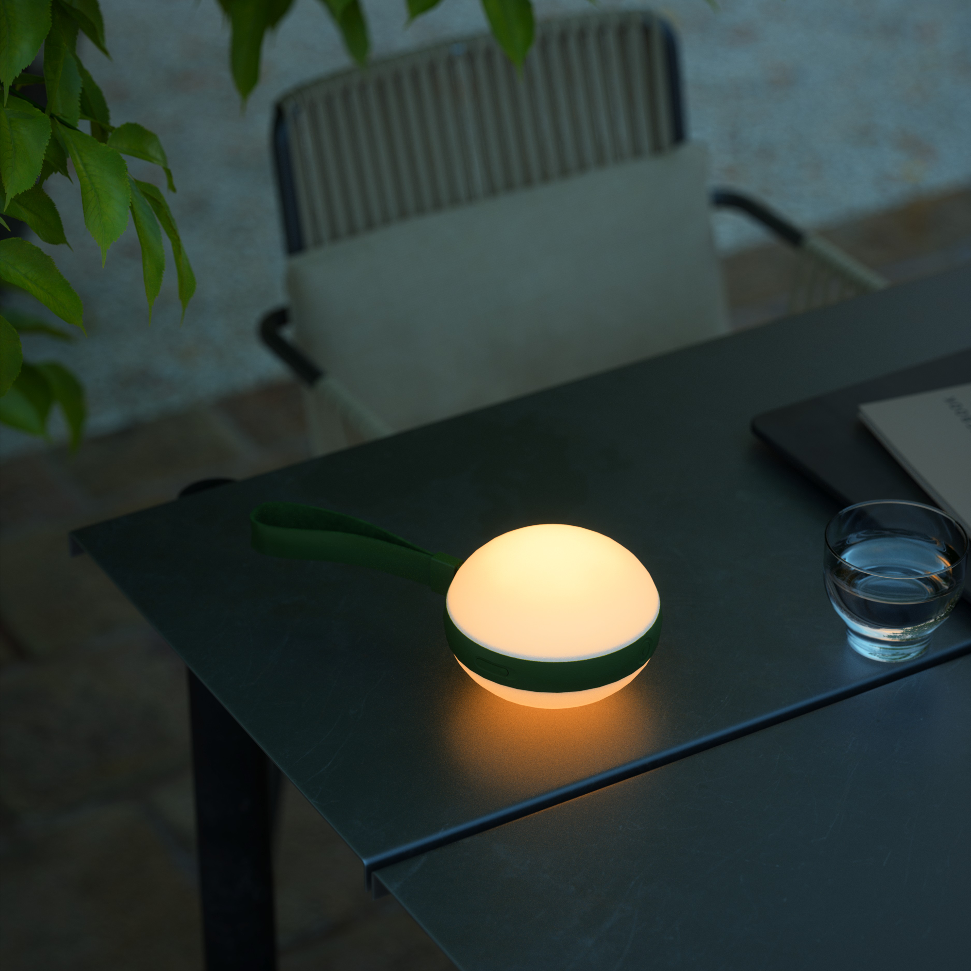 Utendørs LED-lampe Bring to go Ø 12 cm hvit/grønn