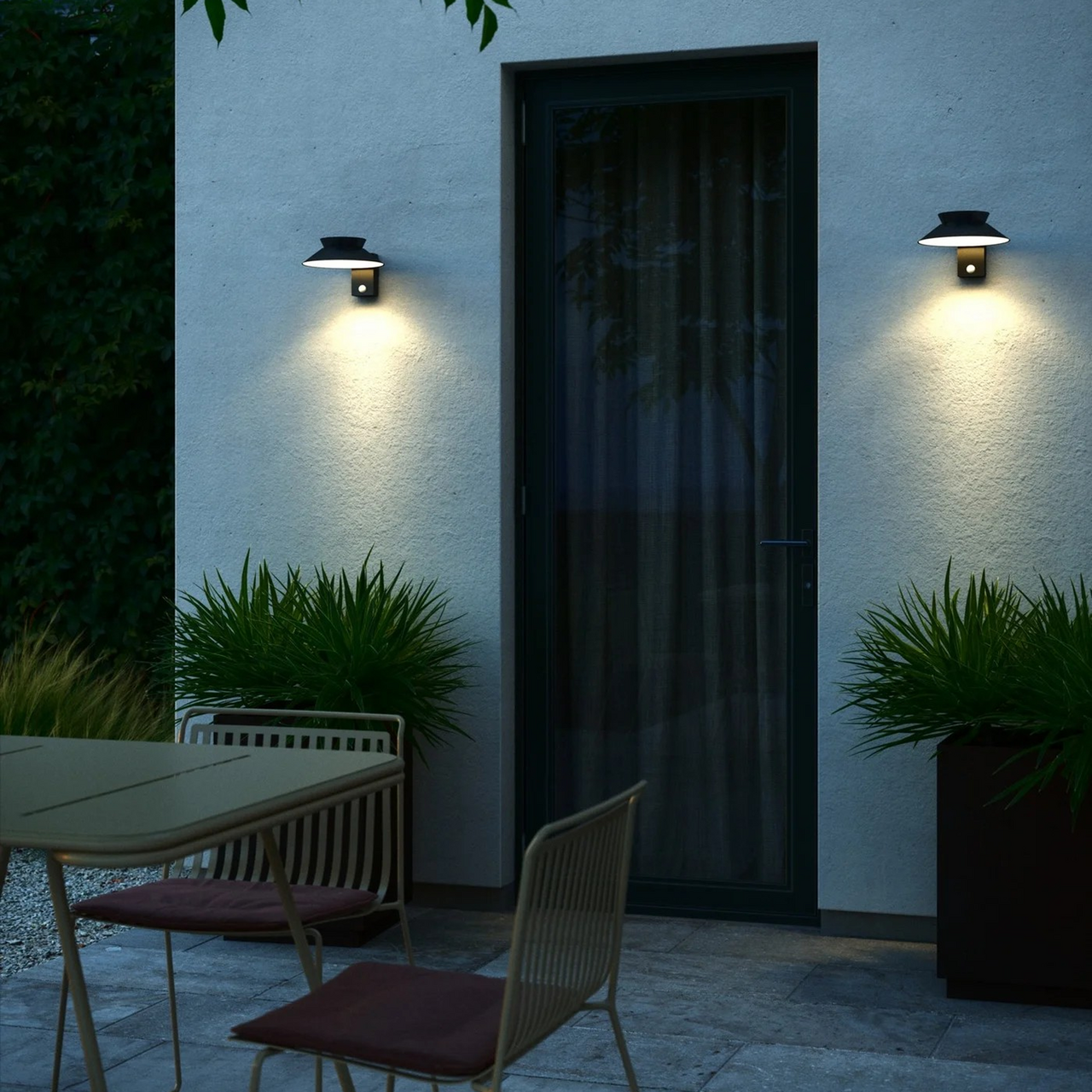 LED solcelle utendørs vegglampe Justina, svart, sensor, metall