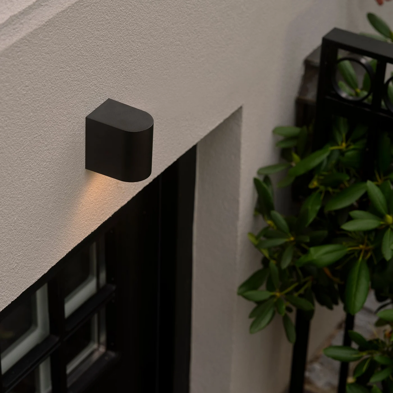 Utendørs vegglampe Dion Single, svart, GU10, aluminium, IP44