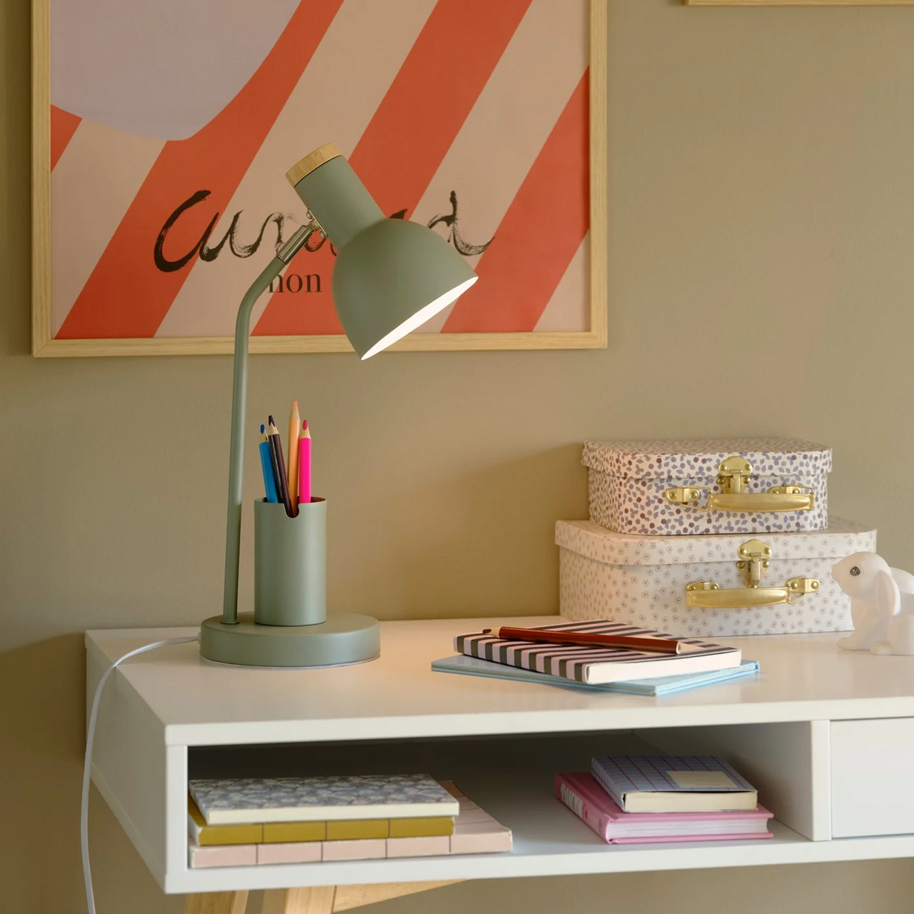 Bordlampe Devone, støvgrønn, høyde 43 cm, metall