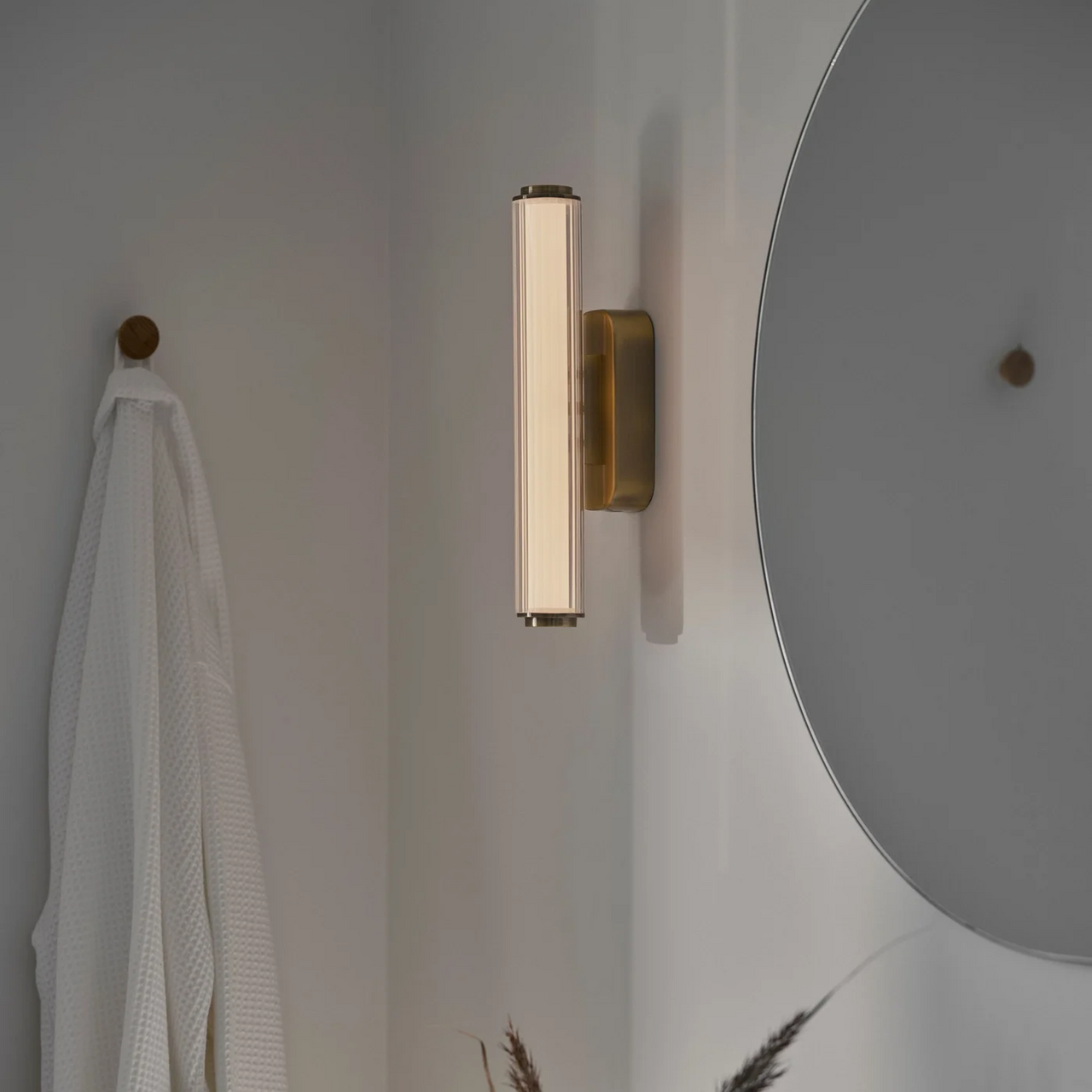 NORDLUX VIRELLE 32 VEGGLAMPE MESSING