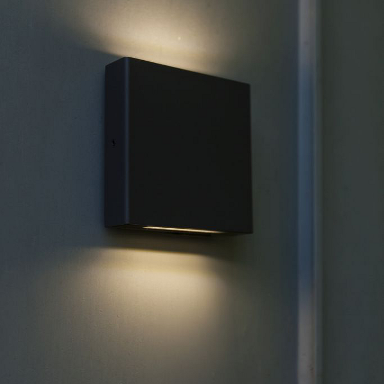 LUTEC PILI LED VEGGLAMPE OPP/NED 1 LYS MØRKEGRÅ