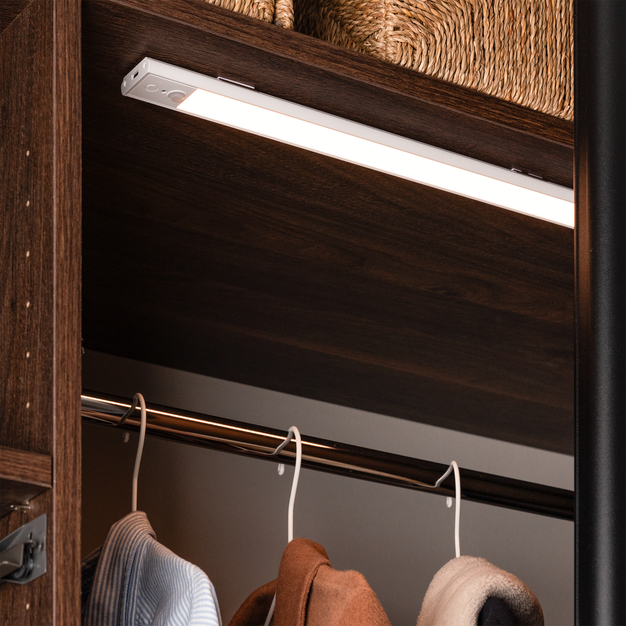 TREND BRIGHT 60 HVIT 3-STEP OPPLADBAR FOR BENK/SKAP
