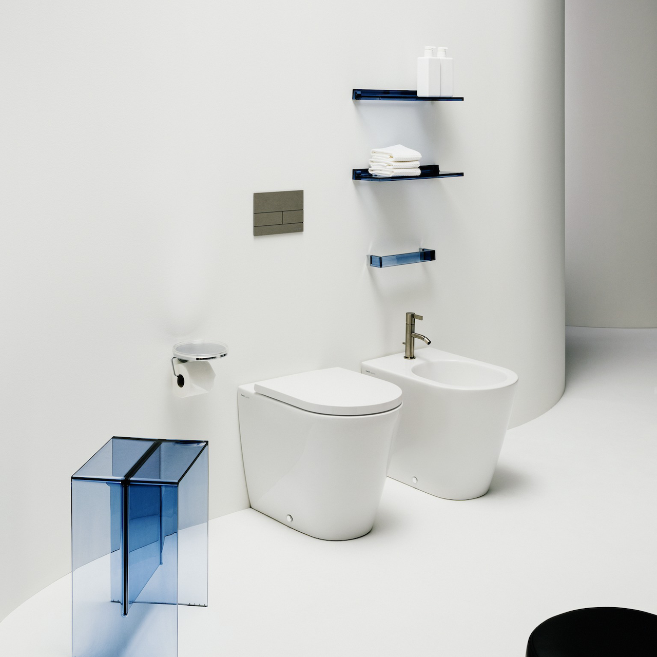 LAUFEN KARTELL HÅNDKLESTATIV 60 CM GJENNOMSIKTIG