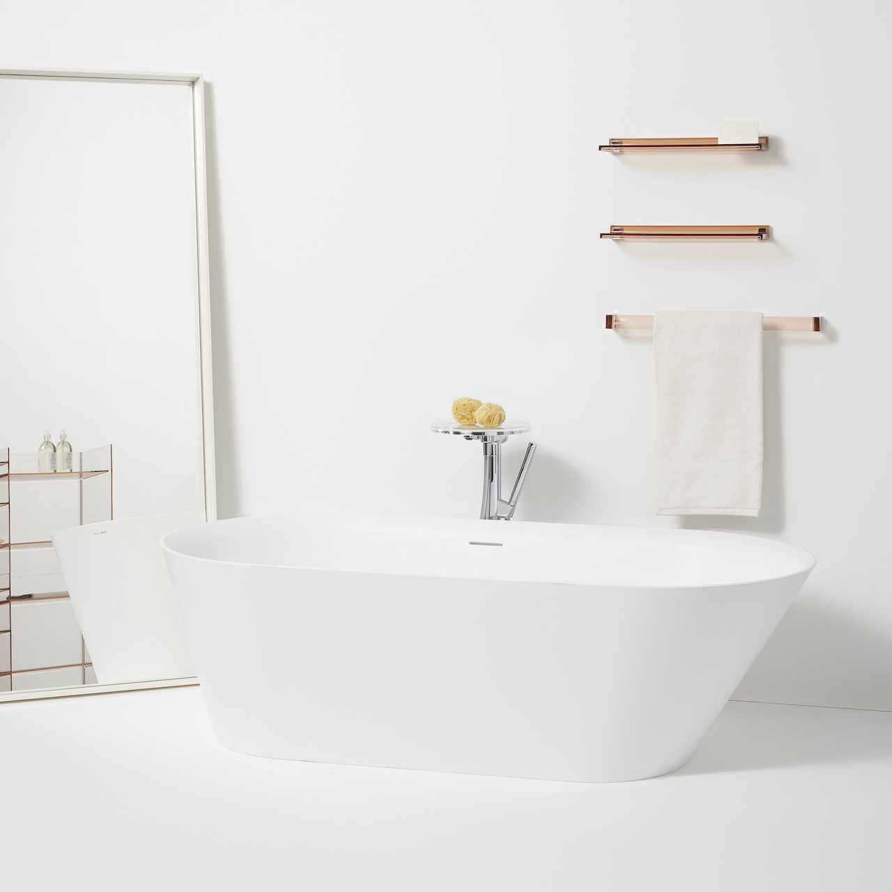 LAUFEN KARTELL HÅNDKLESTATIV 60 CM RØYKGRÅ