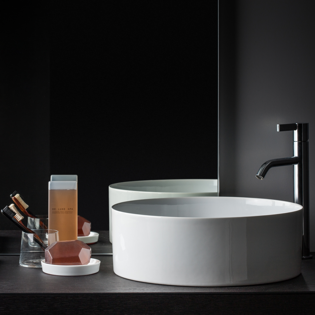 LAUFEN LIVING SQUARE SAPHIRKERAMIK BOLLESERVANT Ø38 CM, HVIT
