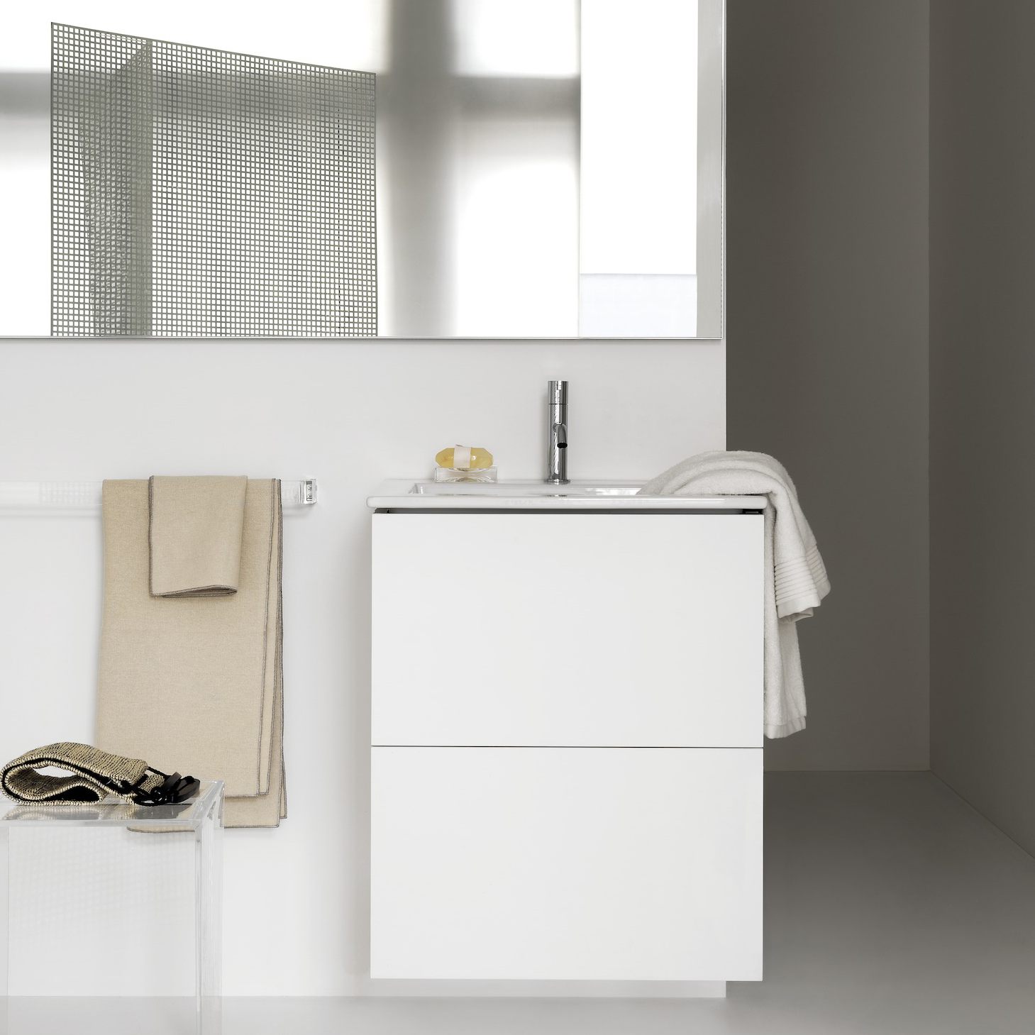 LAUFEN KARTELL MØBELPAKKE 60 CM M/ TO SKUFFER HVIT MATT